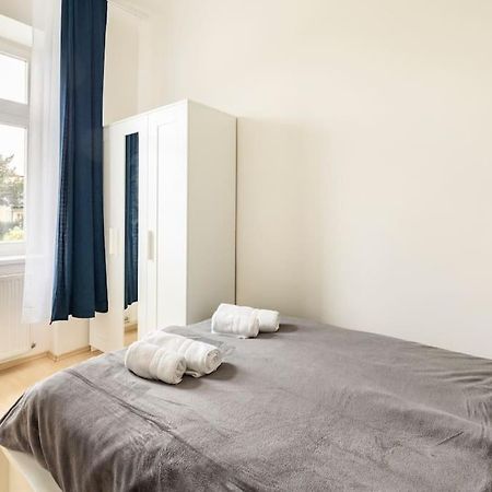 Beautiful 1 Bedroom Apartment Near Schoenbrunn Вена Экстерьер фото