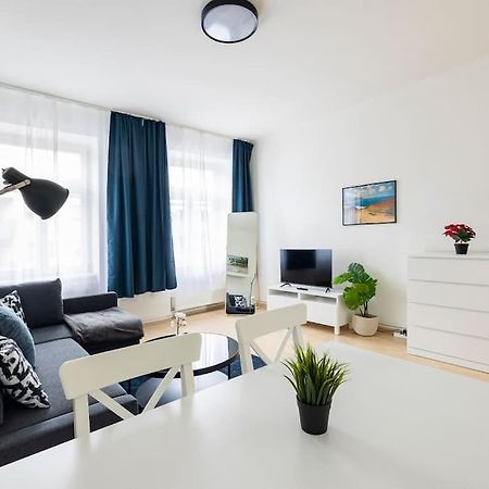 Beautiful 1 Bedroom Apartment Near Schoenbrunn Вена Экстерьер фото